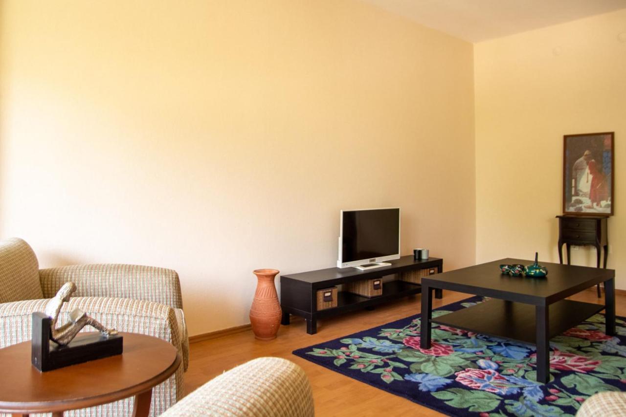 Lovely Flat Near Public Transportation In Izmir Exteriör bild