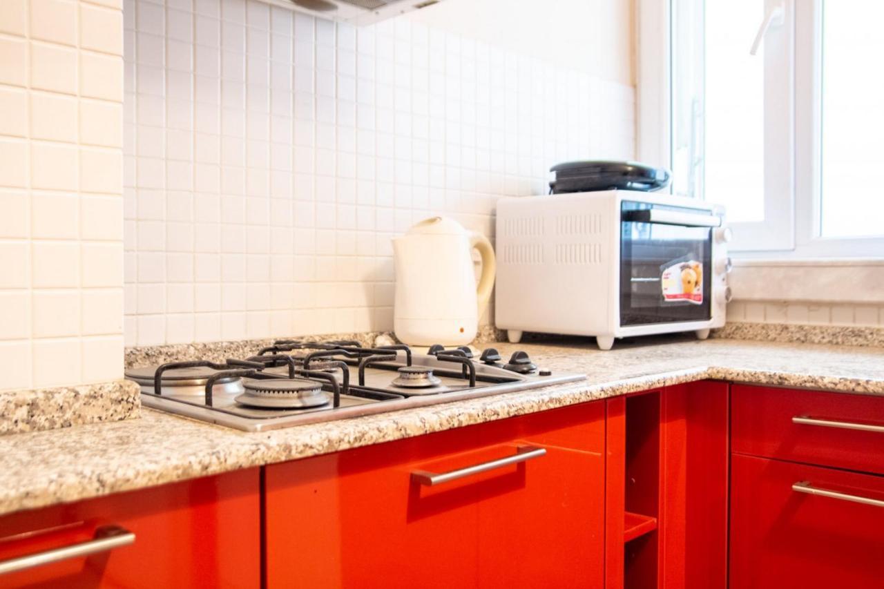 Lovely Flat Near Public Transportation In Izmir Exteriör bild
